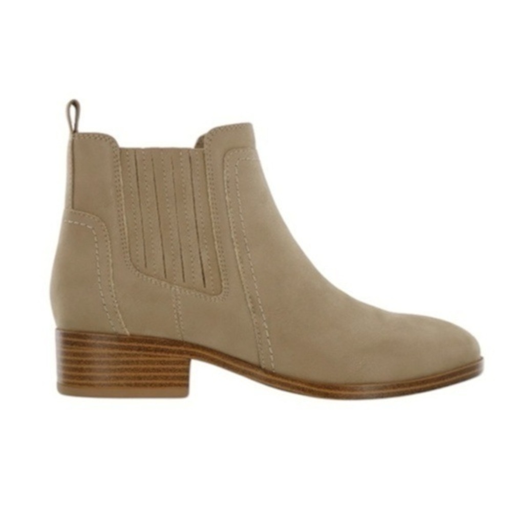 MIA Belle Bootie in Stone Tan NIB Size 7 - price is firm